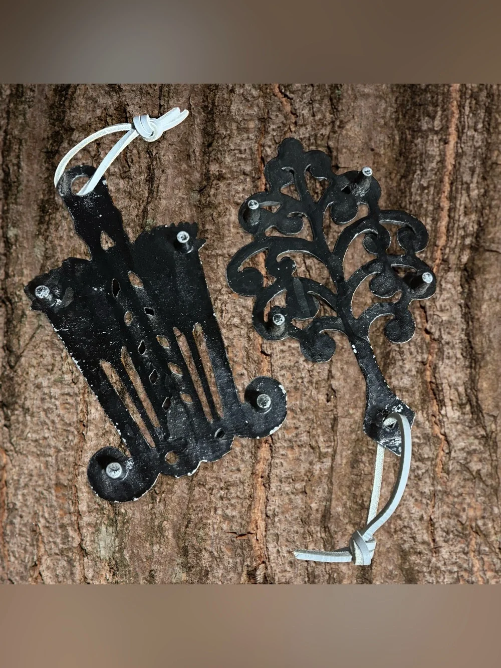 VTG Cast Aluminum Trivets Set of 2 Bellows Broom & Family Tree Farmhouse